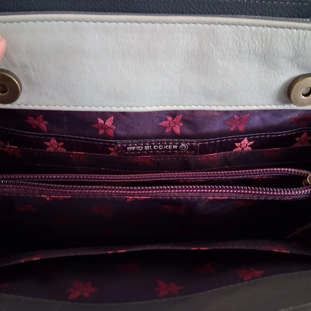 Anuschka Hand-painted Grey Leather Shoulder Bag Lion Flowers - Picture 9 of 17